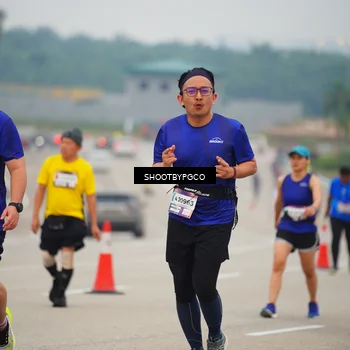 Runner Photo 7428765
