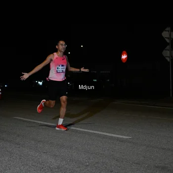 Runner Photo 7428772