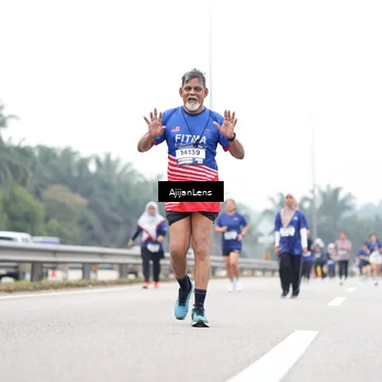 Runner Photo 7428843