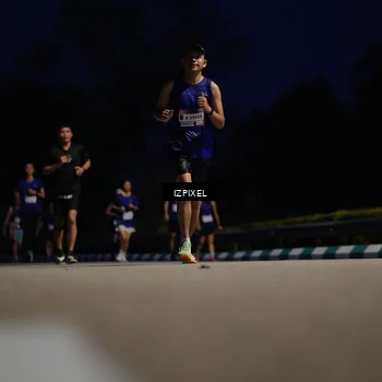 Runner Photo 7428851
