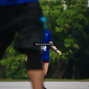 Runner Photo 7428855