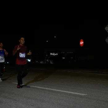 Runner Photo 7428875