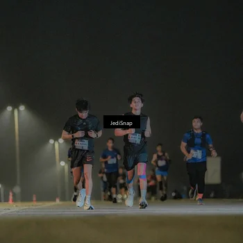 Runner Photo 7428895