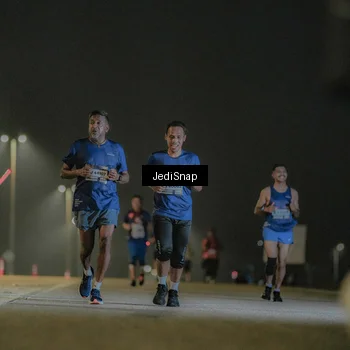 Runner Photo 7428921