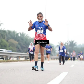 Runner Photo 7428922