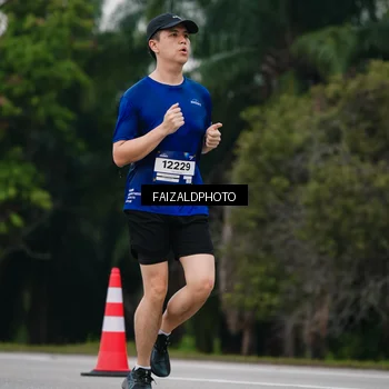 Runner Photo 7428928