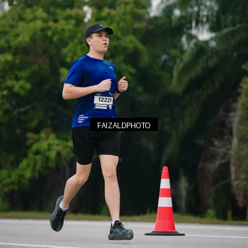 Runner Photo 7428932
