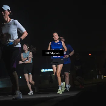 Runner Photo 7428933