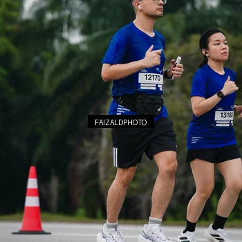 Runner Photo 7428941