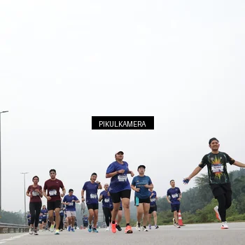 Runner Photo 7428978