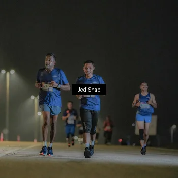 Runner Photo 7428980