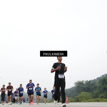 Runner Photo 7428987