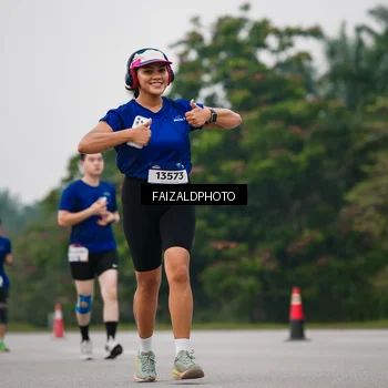 Runner Photo 7429031