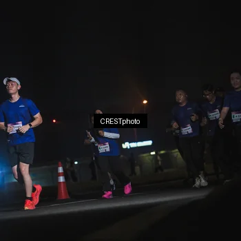 Runner Photo 7429039