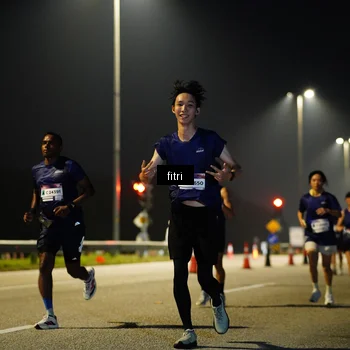 Runner Photo 7429059