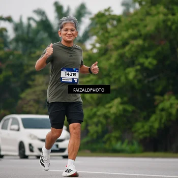 Runner Photo 7429060