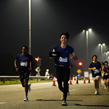 Runner Photo 7429068