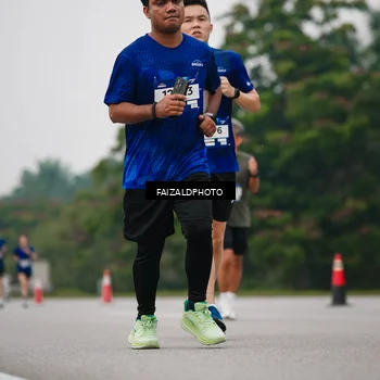 Runner Photo 7429083