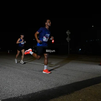 Runner Photo 7429085