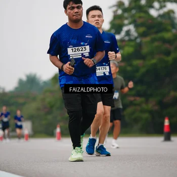 Runner Photo 7429093