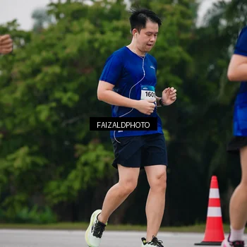 Runner Photo 7429104