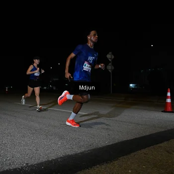 Runner Photo 7429109
