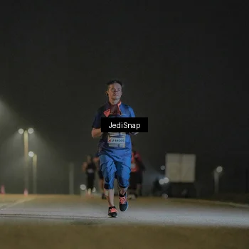 Runner Photo 7429111