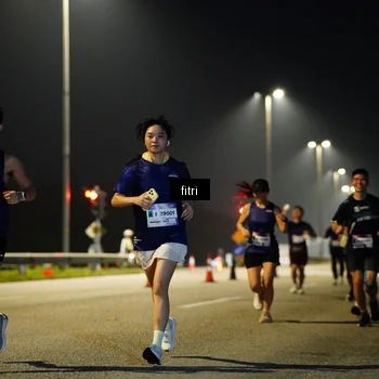 Runner Photo 7429125