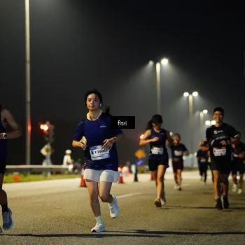 Runner Photo 7429130