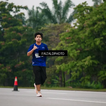 Runner Photo 7429226