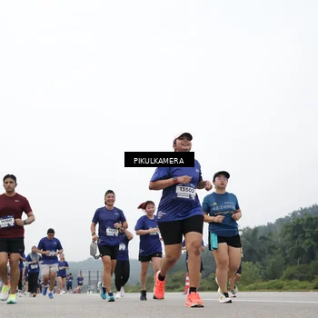 Runner Photo 7429268