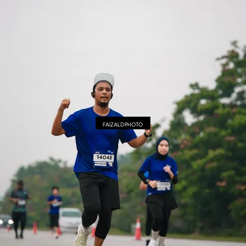 Runner Photo 7429355