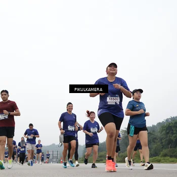 Runner Photo 7429375