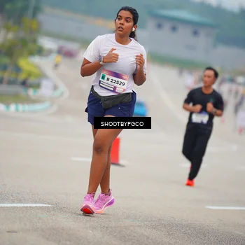 Runner Photo 7429384