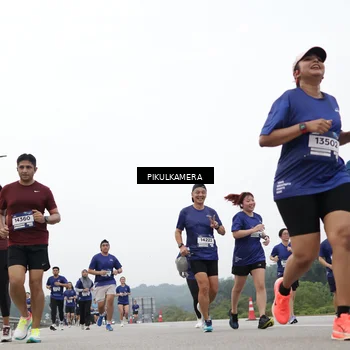 Runner Photo 7429388