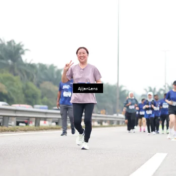 Runner Photo 7429396