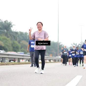Runner Photo 7429418