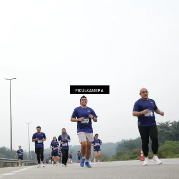 Runner Photo 7429500