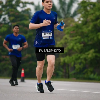 Runner Photo 7429502