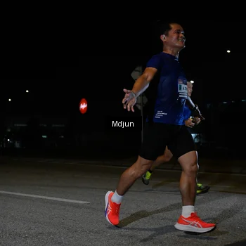 Runner Photo 7429526