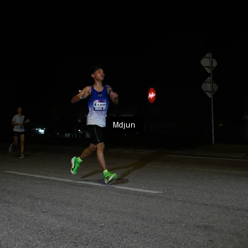 Runner Photo 7429532
