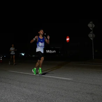 Runner Photo 7429537
