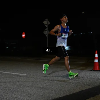 Runner Photo 7429591