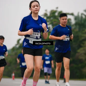 Runner Photo 7429595
