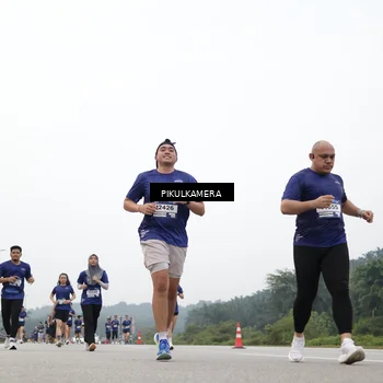 Runner Photo 7429614