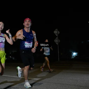 Runner Photo 7429657