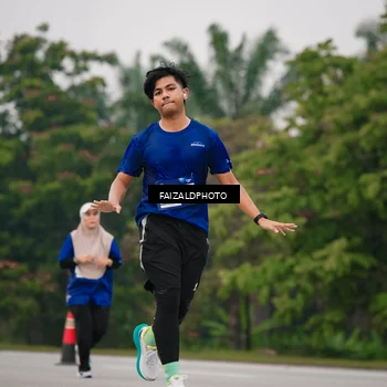 Runner Photo 7429753