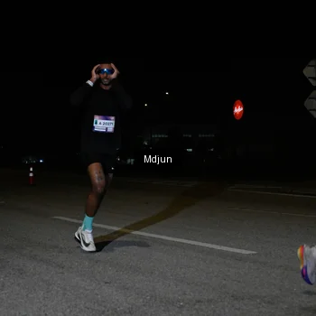 Runner Photo 7429758