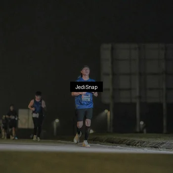 Runner Photo 7429818