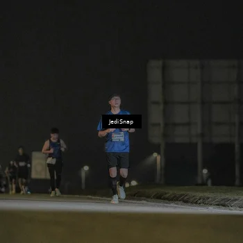 Runner Photo 7429835